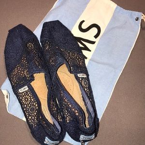 Crocheted TOMS